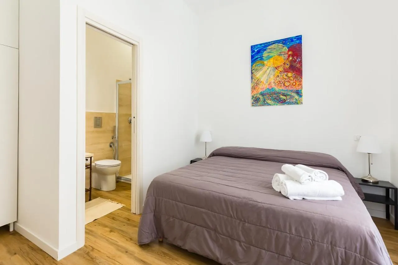 Apartment Barrio 133 - Double Bedroom In Center By Napoliapartments