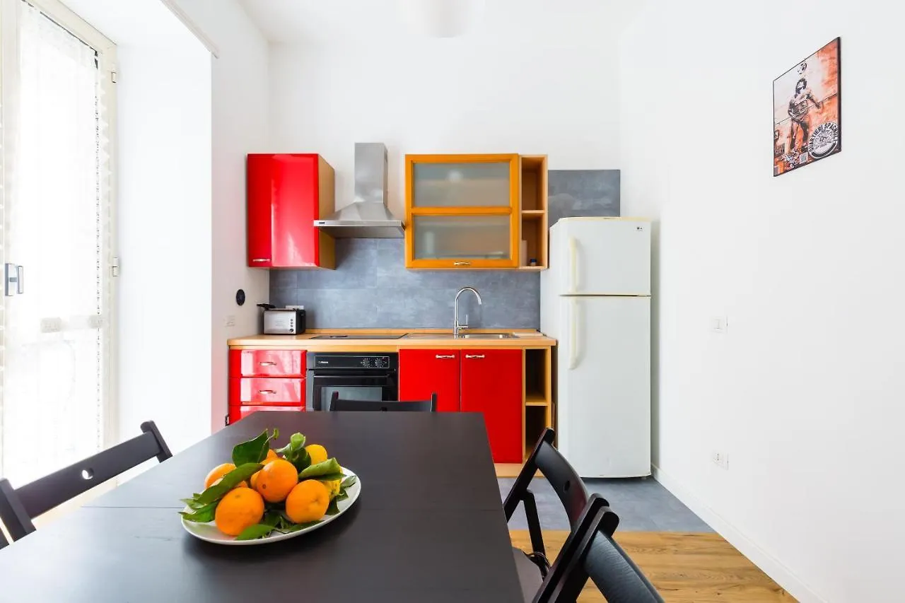 Barrio 133 - Double Bedroom In Center By Napoliapartments Naples